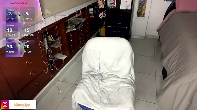 B0nnie H0ney online show from February 2025 12:02:01 AM