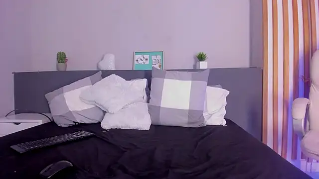 ary-london online show from January 2025 10:57:01 PM