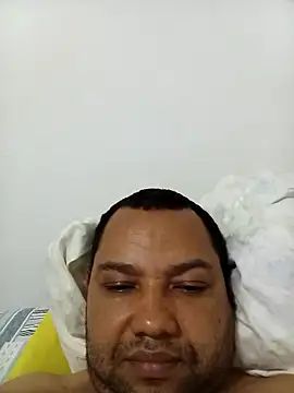 Snapshot of Marcio2235 chatting on September 2025 06:25:02 AM Marcio2235 online show from September 2025 06:25:02 AM