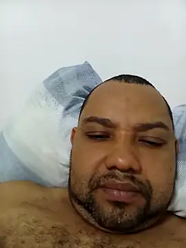 Snapshot of Marcio2235 chatting on November 2025 06:56:02 AM Marcio2235 online show from November 2025 06:56:02 AM