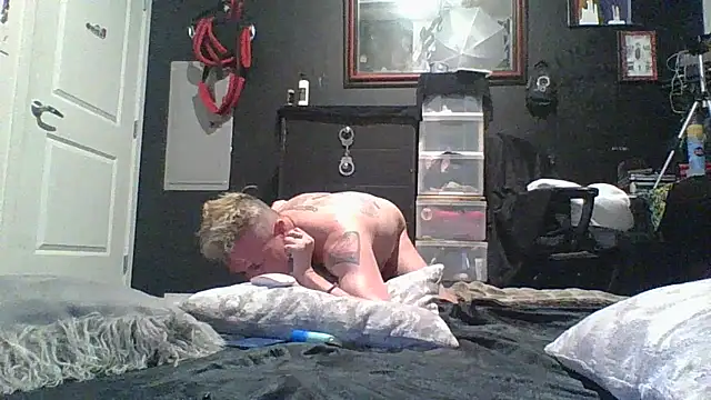 AQuickPhyx online show from April 2026 06:39:01 AM