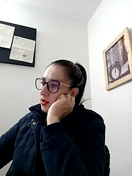 CHARLOTTE 1711 online show from March 2025 11:43:02 PM