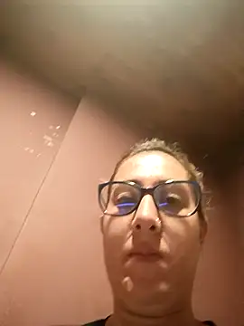 CHARLOTTE 1711 online show from February 2026 03:50:01 AM