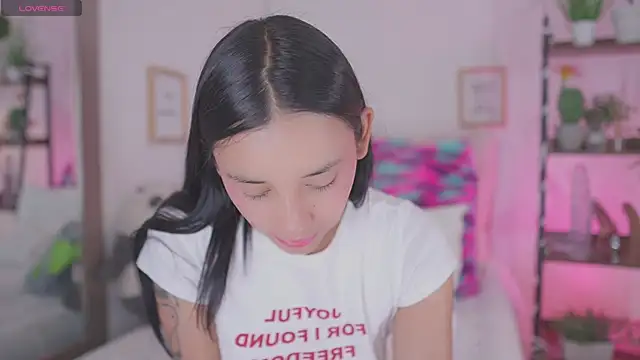 Snapshot of Hade_collinss chatting on January 2026 08:01:02 PM Hade collinss online show from January 2026 08:01:02 PM