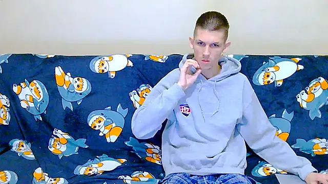 Snapshot of Lester_Broo chatting on October 2025 09:14:02 PM Lester Broo online show from October 2025 09:14:02 PM