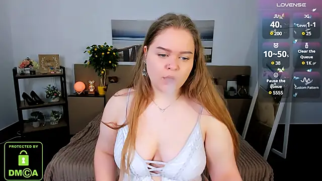 Erica  Alta online show from March 2025 06:32:01 AM