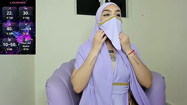 Snapshot of Maissa_Alabi chatting on January 2025 08:06:02 PM Maissa Alabi online show from January 2025 08:06:02 PM