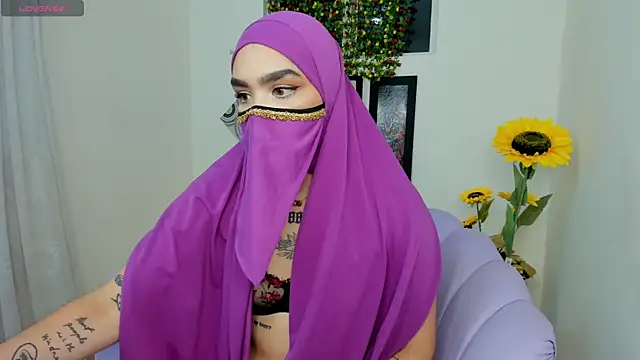 Snapshot of Maissa_Alabi chatting on March 2025 07:46:02 PM Maissa Alabi online show from March 2025 07:46:02 PM