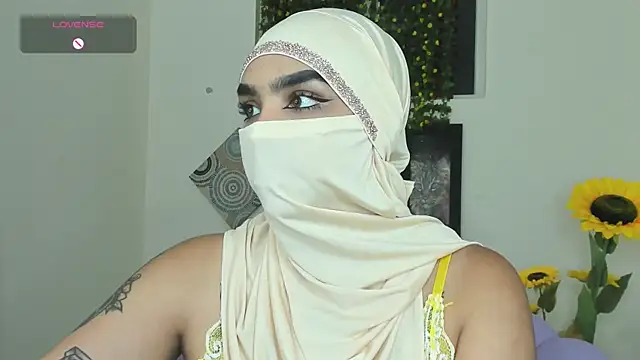 Snapshot of Maissa_Alabi chatting on September 2025 06:55:01 PM Maissa Alabi online show from September 2025 06:55:01 PM