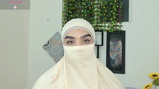 Snapshot of Maissa_Alabi chatting on October 2025 06:16:02 PM Maissa Alabi online show from October 2025 06:16:02 PM