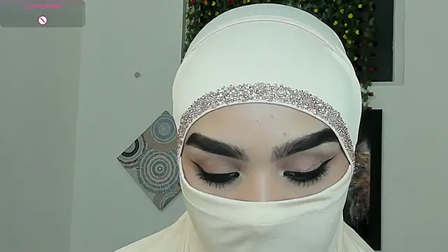 Snapshot of Maissa_Alabi chatting on October 2025 03:33:01 PM Maissa Alabi online show from October 2025 03:33:01 PM