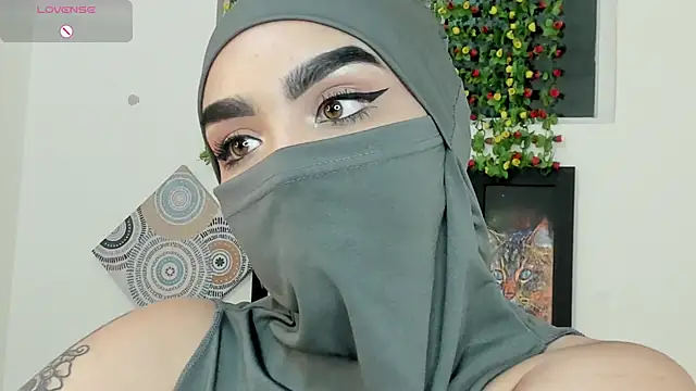 Snapshot of Maissa_Alabi chatting on October 2025 06:52:01 PM Maissa Alabi online show from October 2025 06:52:01 PM