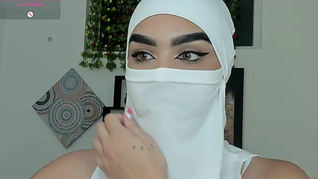 Snapshot of Maissa_Alabi chatting on October 2025 07:36:02 PM Maissa Alabi online show from October 2025 07:36:02 PM