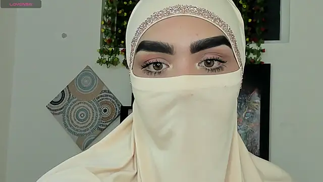 Snapshot of Maissa_Alabi chatting on October 2025 07:58:02 PM Maissa Alabi online show from October 2025 07:58:02 PM