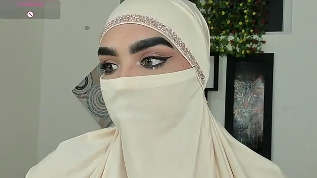 Snapshot of Maissa_Alabi chatting on November 2025 07:47:01 PM Maissa Alabi online show from November 2025 07:47:01 PM