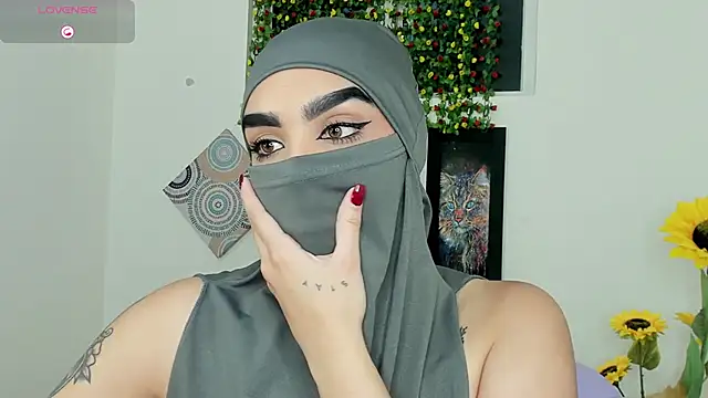 Snapshot of Maissa_Alabi chatting on November 2025 06:41:01 PM Maissa Alabi online show from November 2025 06:41:01 PM