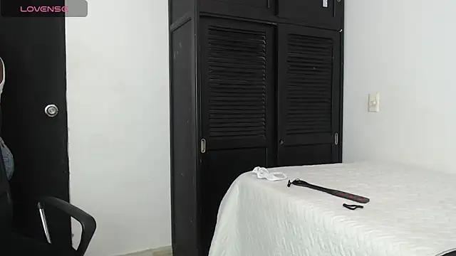 Snapshot of avis_lara chatting on March 2025 05:16:01 AM avis lara online show from March 2025 05:16:01 AM