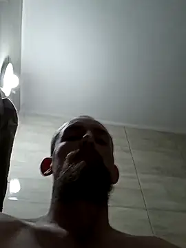 Snapshot of larzik94 chatting on February 2026 04:48:01 PM larzik94 online show from February 2026 04:48:01 PM