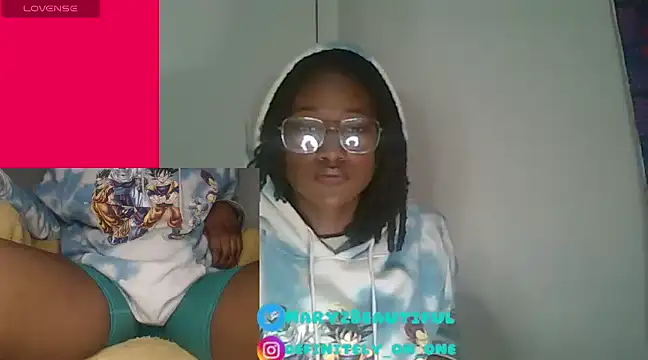 Snapshot of dragdemballznme chatting on January 2025 09:51:01 PM dragdemballznme online show from January 2025 09:51:01 PM