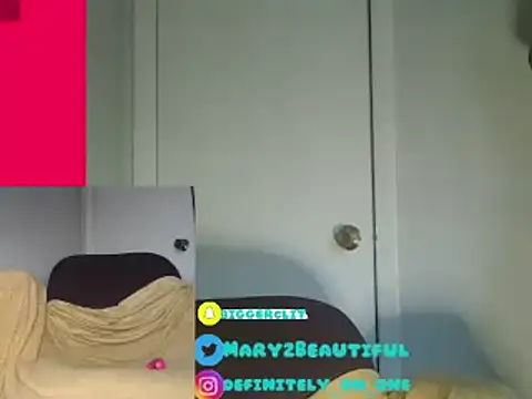 Snapshot of dragdemballznme chatting on January 2025 10:01:01 PM dragdemballznme online show from January 2025 10:01:01 PM