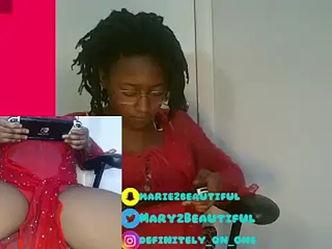 Snapshot of dragdemballznme chatting on February 2025 07:05:02 PM dragdemballznme online show from February 2025 07:05:02 PM