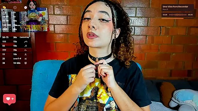 Snapshot of Annycolin_ chatting on October 2025 10:40:02 PM Annycolin online show from October 2025 10:40:02 PM