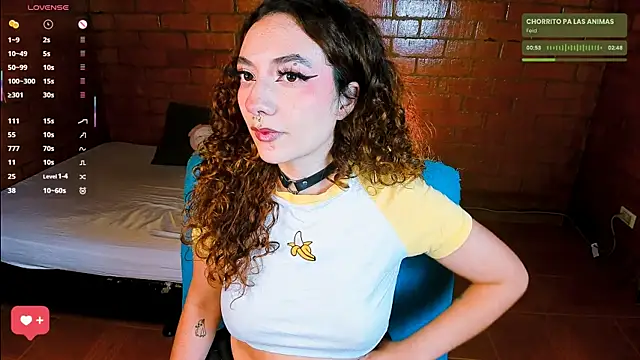 Snapshot of Annycolin_ chatting on November 2025 04:01:02 AM Annycolin online show from November 2025 04:01:02 AM