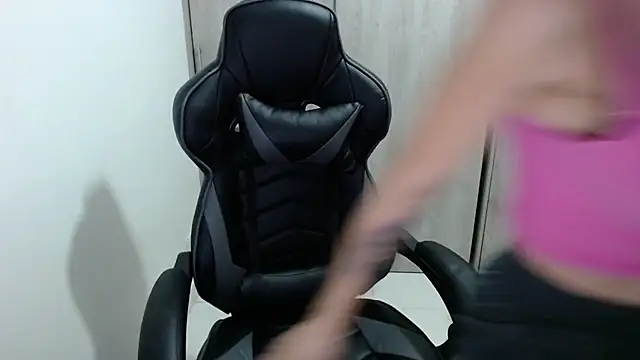 Princezzlove3 online show from February 2025 12:05:02 AM