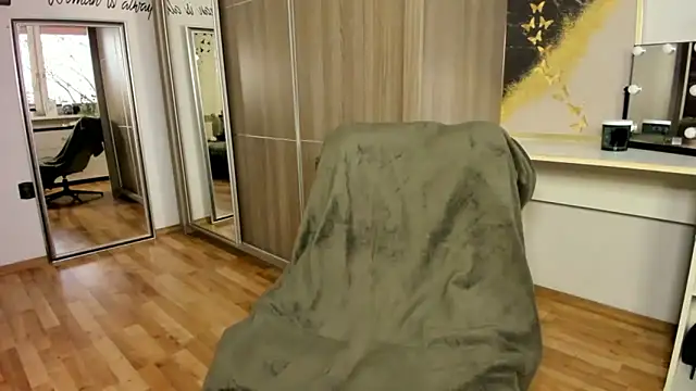 CzaR Zmyslowosc online show from March 2026 04:51:01 PM