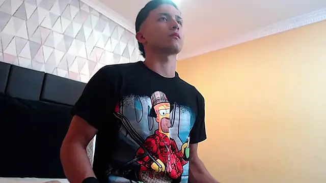 Snapshot of BrandonColee chatting on January 2025 12:17:02 PM BrandonColee online show from January 2025 12:17:02 PM