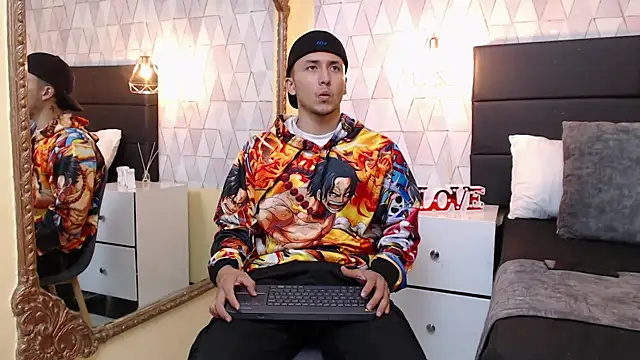 Snapshot of BrandonColee chatting on February 2025 12:39:01 PM BrandonColee online show from February 2025 12:39:01 PM