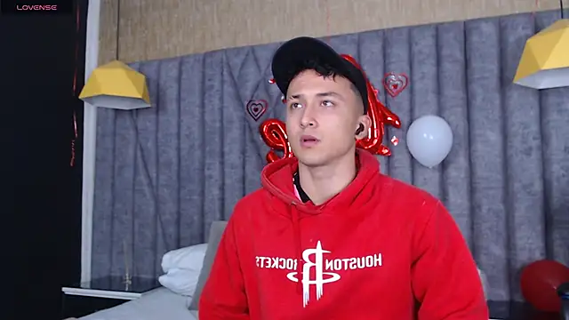 Snapshot of BrandonColee chatting on February 2025 12:33:02 PM BrandonColee online show from February 2025 12:33:02 PM