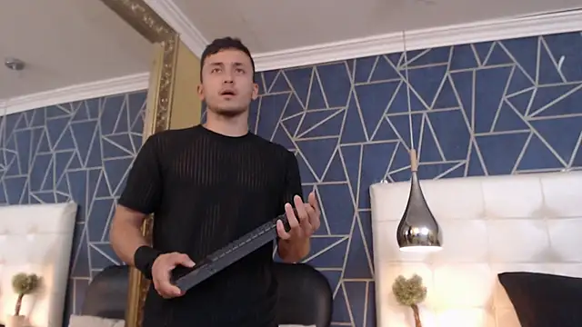 Snapshot of BrandonColee chatting on March 2025 03:27:01 PM BrandonColee online show from March 2025 03:27:01 PM