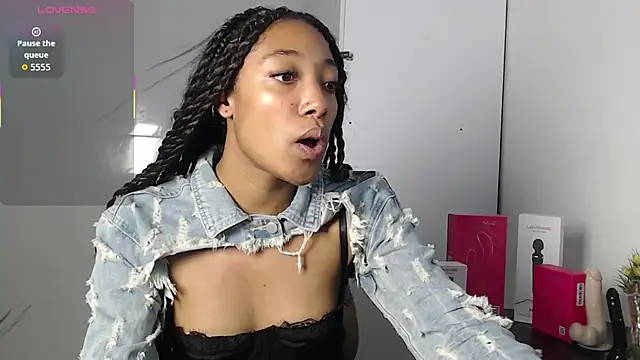 esmeralda-bk online show from November 2025 10:43:02 PM