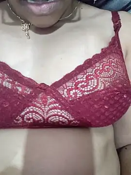 Snapshot of nikkibenza chatting on February 2025 12:25:02 PM nikkibenza online show from February 2025 12:25:02 PM