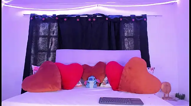 Snapshot of Ethan_Boyy chatting on February 2025 06:54:02 PM Ethan Boyy online show from February 2025 06:54:02 PM