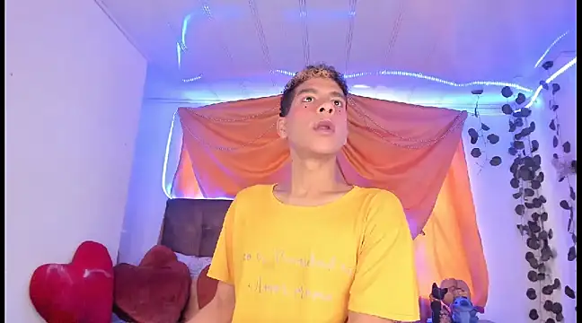 Snapshot of Ethan_Boyy chatting on March 2025 05:02:02 PM Ethan Boyy online show from March 2025 05:02:02 PM