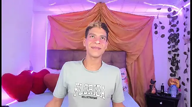 Snapshot of Ethan_Boyy chatting on March 2025 03:04:01 AM Ethan Boyy online show from March 2025 03:04:01 AM