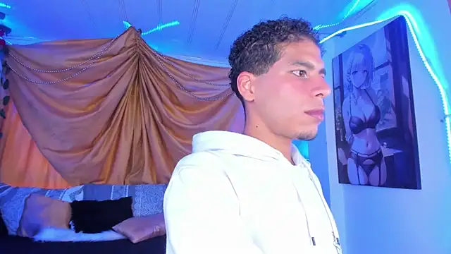 Snapshot of Ethan_Boyy chatting on October 2025 10:18:02 PM Ethan Boyy online show from October 2025 10:18:02 PM