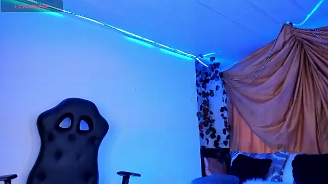 Snapshot of Ethan_Boyy chatting on November 2025 09:26:01 PM Ethan Boyy online show from November 2025 09:26:01 PM