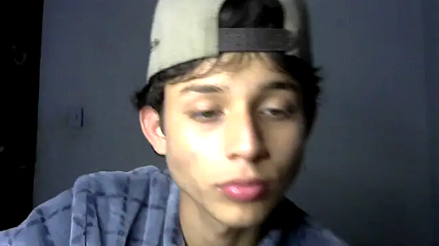 Snapshot of Sm1thXx chatting on March 2025 04:49:02 AM Sm1thXx online show from March 2025 04:49:02 AM