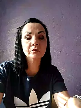 Tory Lovi online show from February 2025 11:46:02 AM