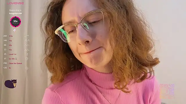 Leya Curly online show from November 2025 06:52:02 PM