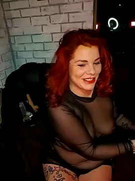 Snapshot of NaughtyNikki89 chatting on January 2025 09:21:01 PM NaughtyNikki89 online show from January 2025 09:21:01 PM