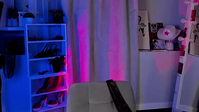 Sahara Shields online show from November 2025 10:03:02 AM