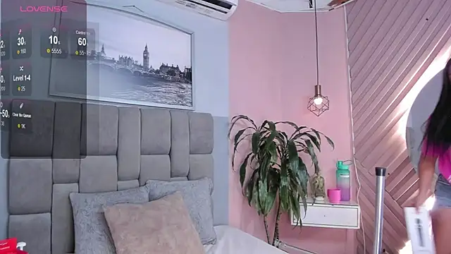 janna lopez  online show from November 2025 11:20:02 AM