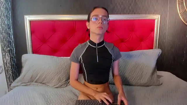 Snapshot of MattThompsonn chatting on January 2025 12:48:01 AM MattThompsonn online show from January 2025 12:48:01 AM