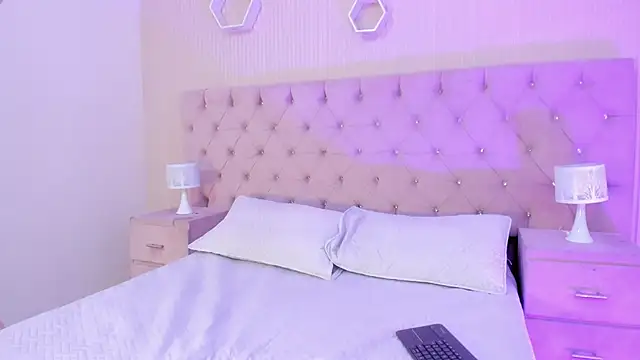 MattThompsonn online show from September 2025 08:41:01 PM