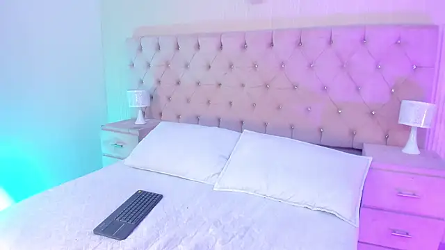 Snapshot of MattThompsonn chatting on September 2025 09:15:02 PM MattThompsonn online show from September 2025 09:15:02 PM