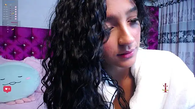 Shelley-Hack online show from February 2025 04:12:02 PM